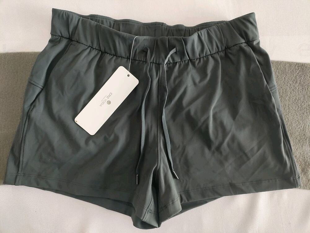CRZ YOGA Womens Lined Running Shorts Gray Activewear Size M 8/10 Pocket